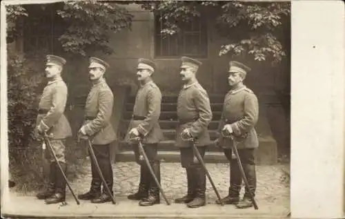 Foto Ak Deutsche Soldaten in Uniformen, Inf. Rgt. 12