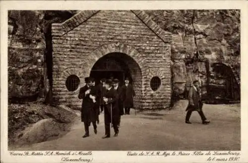 Ak Remich an der Mosel Luxemburg, Sankt Martin Höhlen, Besucher