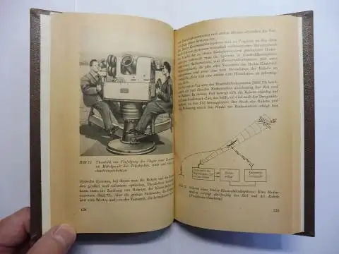 Kryssenko Astaschenkow und  Kießlich-Köcher (Bearbeitung): Rakete - Flugbahn - Lenksystem. 