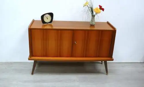 50er 60er Sideboard 2-türig, schräge Beine, Mid Century Modern