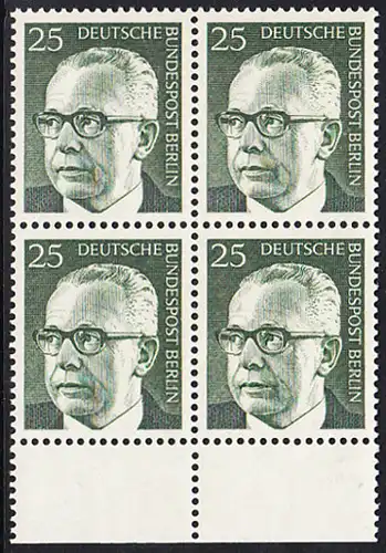 BERLIN 1971 Michel-Nummer 393 postfrisch BLOCK RÄNDER unten - Bundespräsident Dr. Gustav Heinemann 
