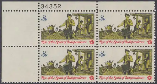 USA Michel 1121 / Scott 1479 postfrisch PLATEBLOCK ECKRAND oben links m/ Platten-# 34352 - 200 Jahre Unabhängigkeit der Vereinigten Staaten von Amerika (1976): Nachrichtenwesen zur Kolonialzeit; Trommler