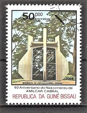 Briefmarke Guinea-Bissau Mi.Nr. 796 o 60. Geburtstag von Amílcar Cabral 1984 / Cabral-Mausoleum