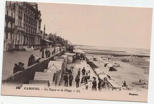 Cabourg - La Digue et la Plage