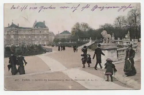 Paris - Jardin du Luxembourg. Sur la Terrasse.