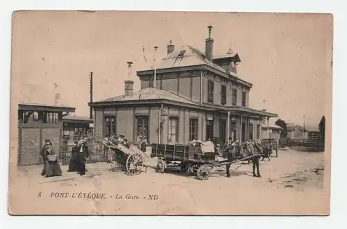 Pont - L Eveque. - La Gare.