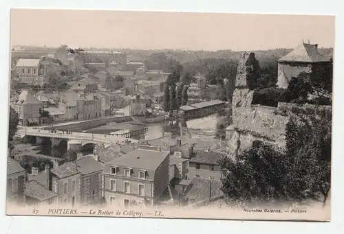 Poitiers. - Le Rocher de Coligny.