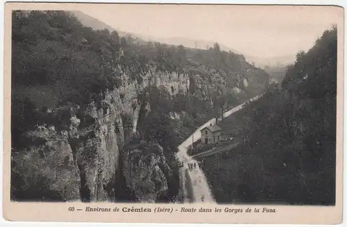 Environs de Cremieu - Route dans les Gorges de la Fusa.