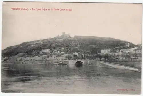 Vienne (Isere). - Le Quai Pajot et la Batie.