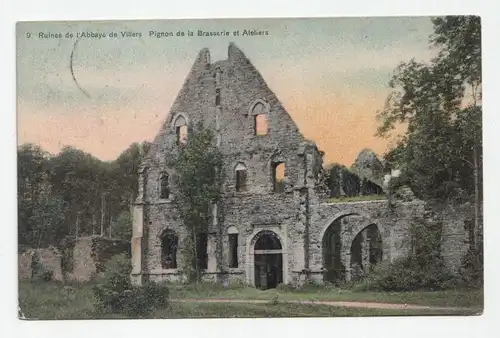 Ruines de I Abbaye de Villers. Pignon de la Brasserie et Ateliers.