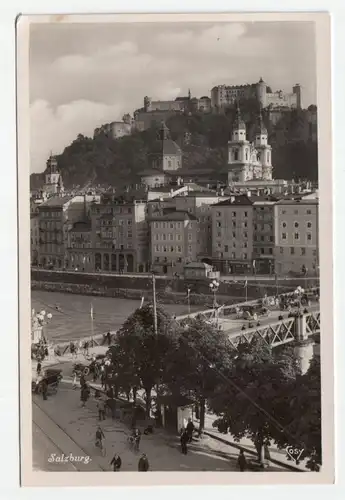 Salzburg. Staatsbrücke, Dom, Glockensplel und Festung.