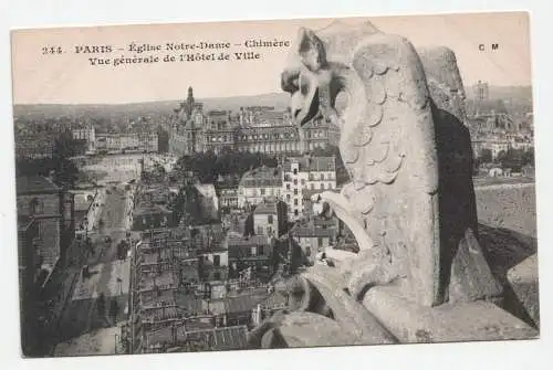 Paris - Eglise Notre-Dame-Chimere. Vue generale de I Hotel de Ville