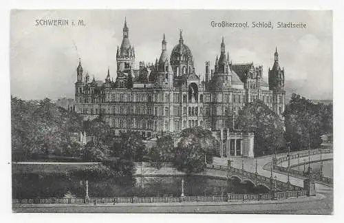 AK Schwerin 1917 avec un cachet spécial: Place d'exposition