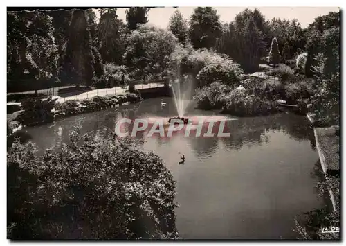 Vichy - Reine des Villes d&#39Eaux - La Bassin des Cygnes dans les Grands Parcs - Cartes postales