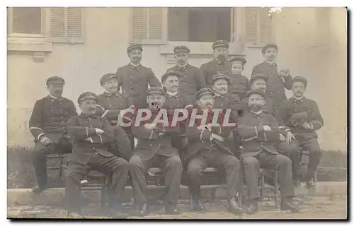 CARTE PHOTO Militaria Soldats Hopital Rescapes en face de Salonique 1917