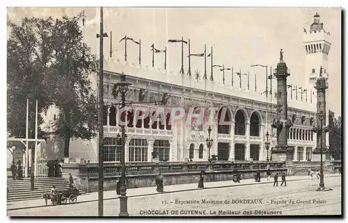 Cartes postales Exposition Maritime de Bordeaux Facade du Grand Palais Chocolat de Gueyenne Le Meilleur des Deje