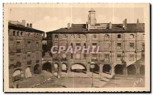 Cartes postales Montauban Couverts et la place nationale