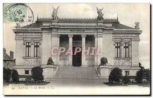 Cartes postales Laval Le Musee