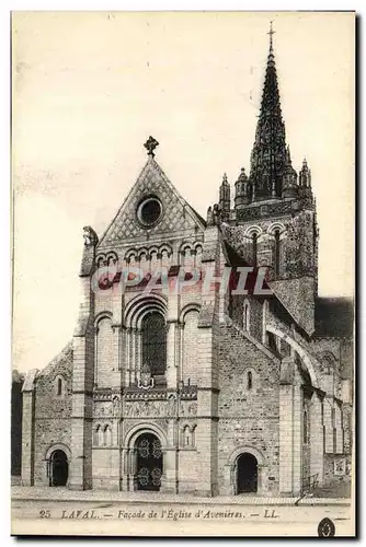 Cartes postales Laval Facade de l Eglise d Avenieres