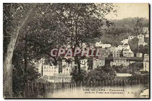 Cartes postales Sevres panorama pris du chateau aux chevres