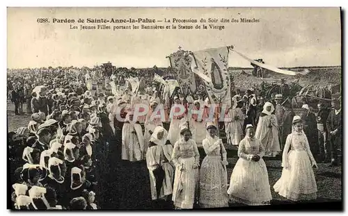 Cartes postales Pardon de Sainte Anne la Palue La Procession du Soir dite des Miracles Folklore TOP