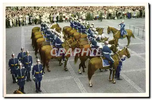 Cartes postales Stockholm Kungl Slottet Vaktombyle pa yttre borggarden Militaria