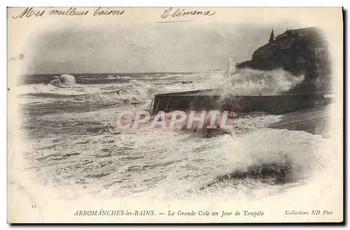 Cartes postales Arromanches les Bains La Grande Cale un jour de Tempete