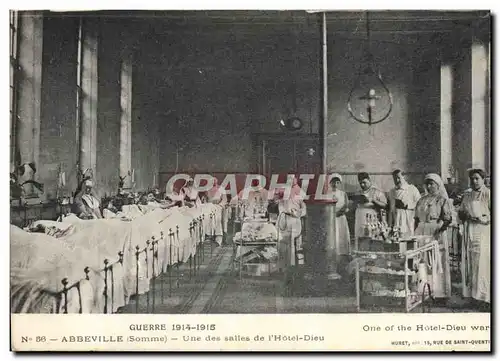 Cartes postales Guerre Abbeville Une Des Sailes De I&#39Hotel Dieu Infirmiere