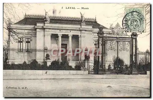 Cartes postales laval Musee