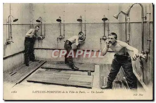 Cartes postales Sapeurs Pompiers Paris Un lavabo