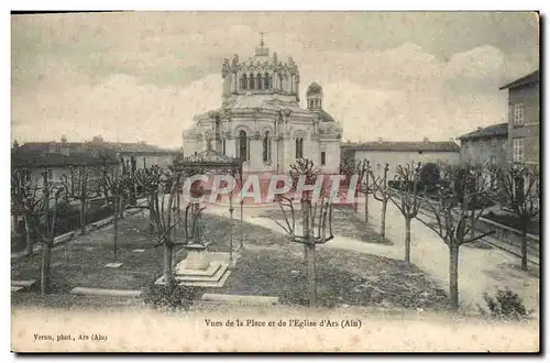 Cartes postales Vue de la place et de l&#39eglise d&#39Ars