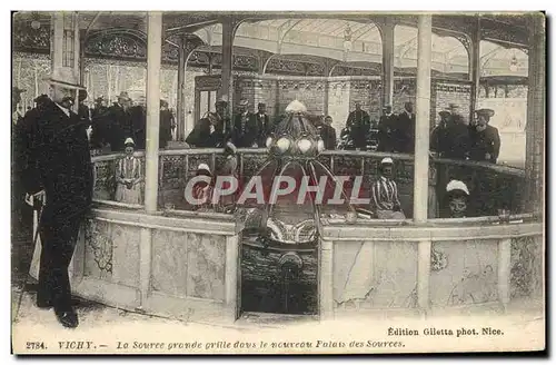 Cartes postales Thermalisme Vichy La source grande grille dans le nouveau palais des sources