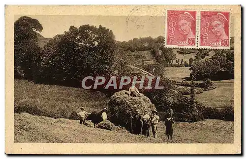 Cartes postales Auvergne La rentree du foin