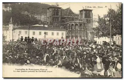 Cartes postales Funerailles de Monseigneur Coullie Le char funebre precede du cardinal Lucon