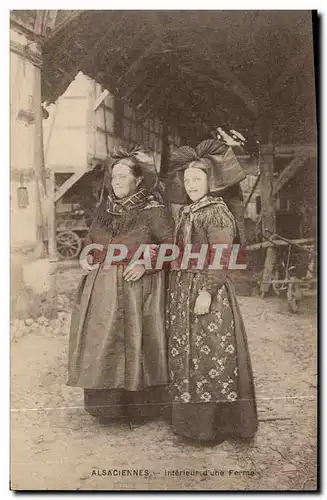 Cartes postales Folklore Alsace Alsaciennes Interieur d&#39une ferme