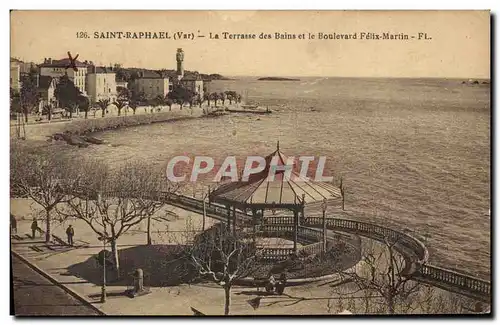 Cartes postales Saint Raphael La terrasse des bains et le boulevard Felix Martin kiosque