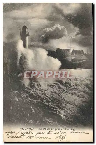 Cartes postales Phare Dieppe Le phare un jour de tempete