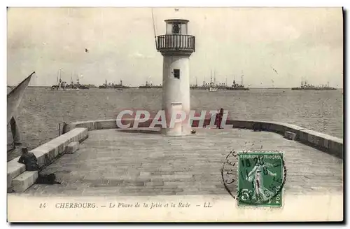 Cartes postales Phare Cherbourg Le phare de la jetee et la rade Bateaux