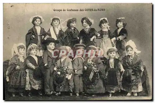 Cartes postales Poupee Groupe de costumes des Cotes du Nord