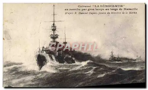 Cartes postales Bateau de Guerre Cuirasse La Democratie en marche par gros temps au large de Marseille