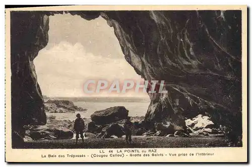 Cartes postales Grotte Grottes La Pointe du Raz La baie des Trepasses Grotte des Galets Vue prise de l'interieur