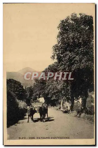 Cartes postales Folklore Paysanne d'Auvergne