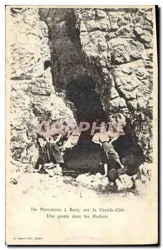 Cartes postales Grotte Grottes Du Pouliguen a Batz sur la Grande Cote Une grotte dans les rochers