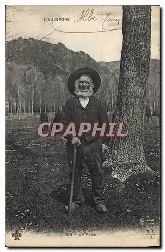 Cartes postales Folklore L'Auvergne un Patre TOP