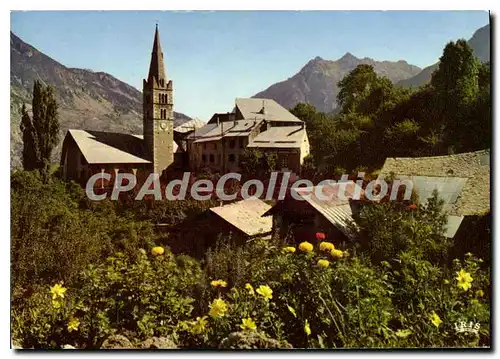 Cartes postales Hautes Alpes L'Eglise de Risoul et le pic de Guillestre