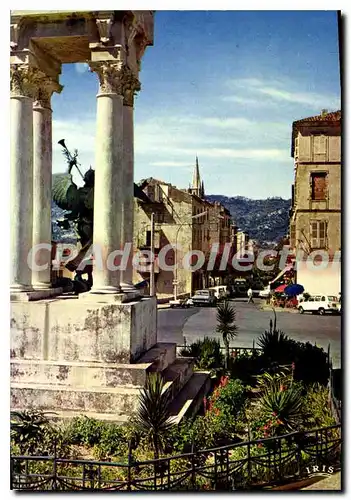 Cartes postales moderne Calvi Le Monument Aux Morts Et Le Cours Wilson