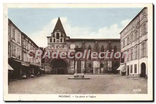 Cartes postales Moissac La place et l'eglise