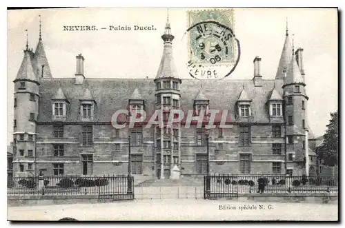 Cartes postales Nevers Palais Ducal