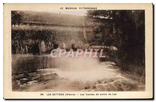 Cartes postales Le Morvan Pittoresque les Settons Nievre les Vannes de sortie du Lac