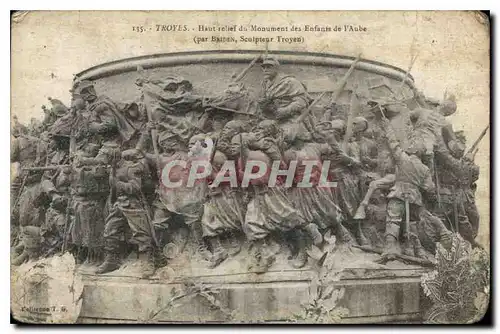 Cartes postales Troyes Haut Relief du Monument des Enfants de l'Aube